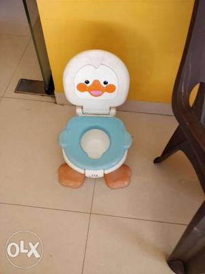 Teal And White Duck Themed Potty Trainer