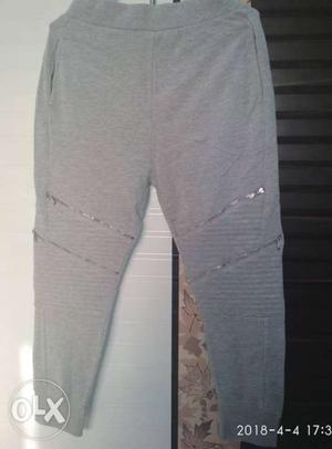 Unsed Zara track pant with 30 inches waist