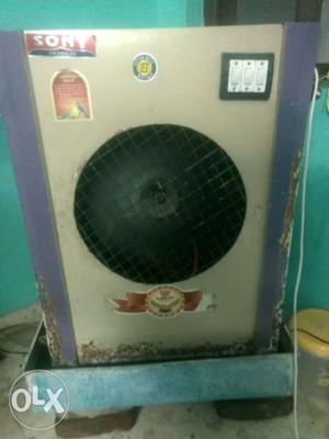 3 foot cooler in good condition