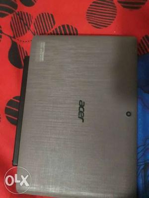 Acer switch laptop, 4 month old only