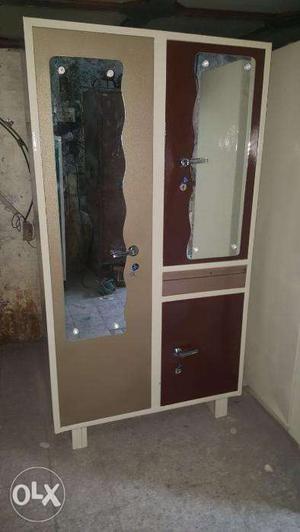 Cupboard Statinless steel with dual mirrors