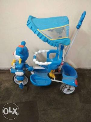 Kids' tricycle. extremely good condition.