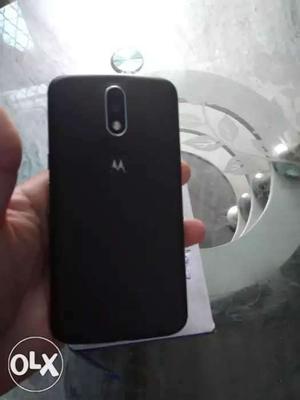 Moto g4 plus one year old