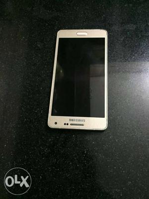 Samsung galaxy A5 16gb, 4G phone in very good