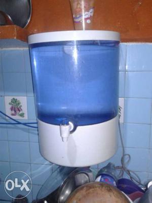 White And Blue Electric Water Heater