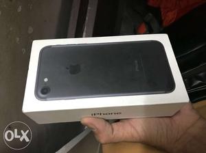 Iphone 7 32 gb black 1.5 year used but under
