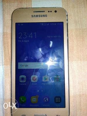 J2 Samsung.. 4g Volte.8gb....no Charger
