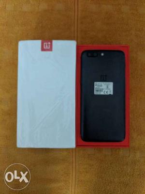 Oneplus 5 64GB Grey Color 6 to 7 Months Warranty