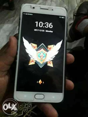 Oppo F1s (Gold), is in excellent condition having