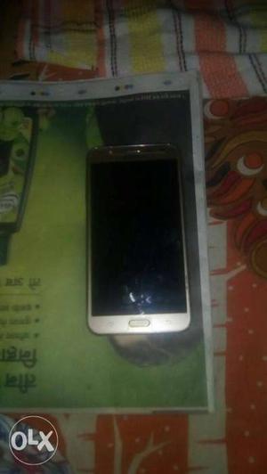 Samsung j7 12months in a very good condition no