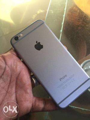 Iphone 6 16gb black. WITH ALL CONTENT.
