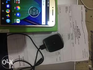 Moto G5 plus in excellent communication with box