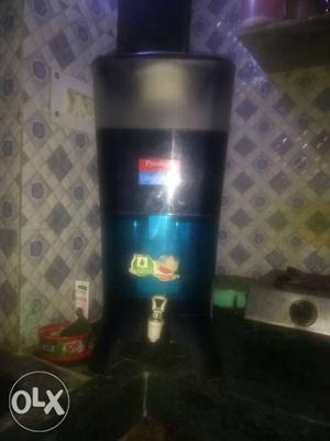 Prestige water purifier in a very good condition.