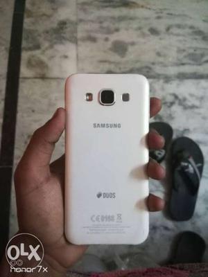 Samsung galaxy E5 in good condition
