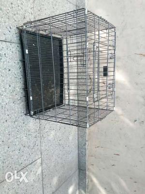 Dog cage suitable for dog between 1 to 4 months