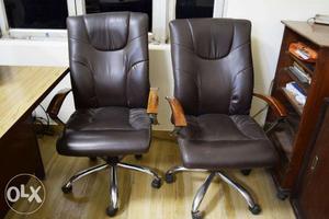 Elegant Leatherite Office Chairs -Market Value +