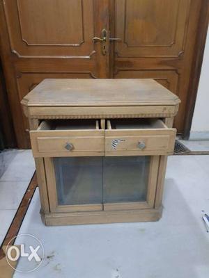 Heavy wood Table with two draws, Ungent sell,