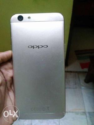 4 GB RAM and 64 GB ROM oppo f1s