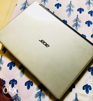 Amazing condition Acer Aspire V5 touch screen laptop with