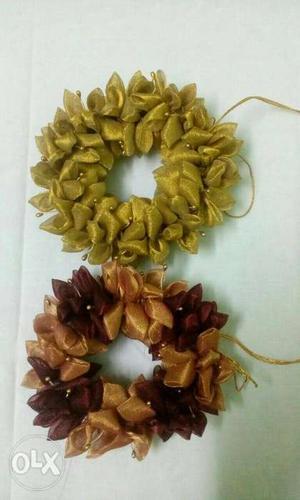 Artificial flower for women's at wholesale price.