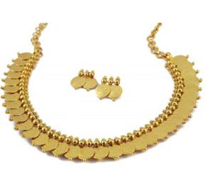 Choker Style Ginni Temple Coin Necklace Earring Set in Golde