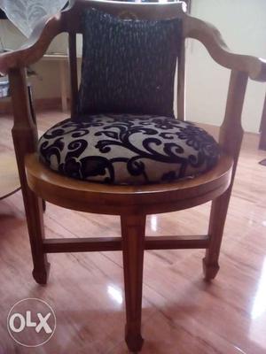 Lobby Chairs (4) in very good condition