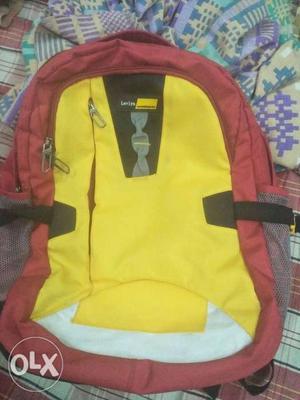 New leviya bag not even used 1month bought for