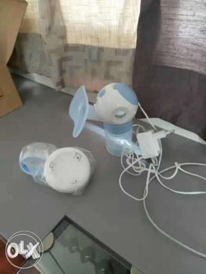 White-and-blue Breastpump Kit