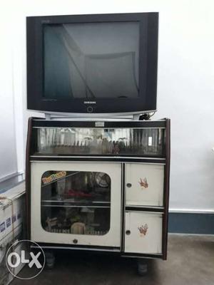 29 inch samsung TV with show case in good