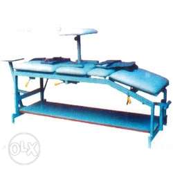 4 fold physiotherapy traction Table very strong and durable