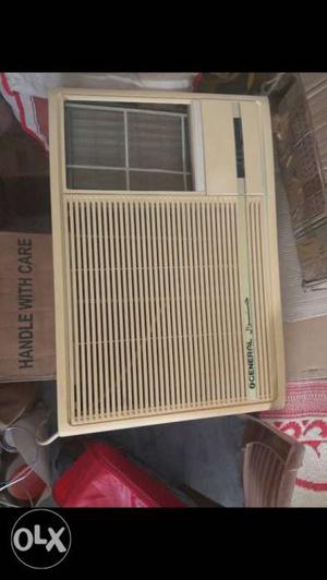 6 years old Window Ac in perfect condition want