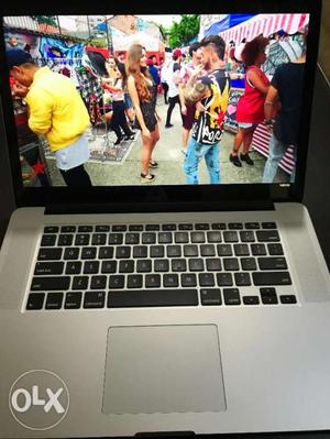 Apple MacBook Pro i5