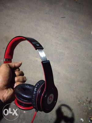 Beats headphone only 4 months old full mint