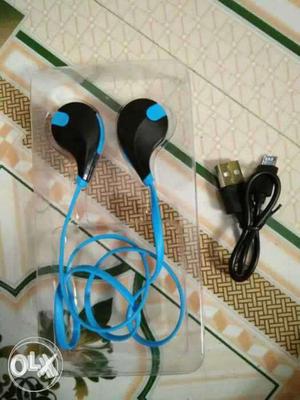 Branded joggers bluetooth headset brand new best quality