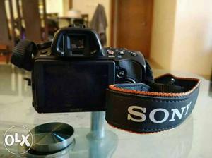 Dslr camera very good condition only use in 5