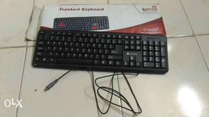 Keyboard in throw away price full working