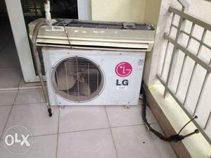LG Air conditioner 1Ton