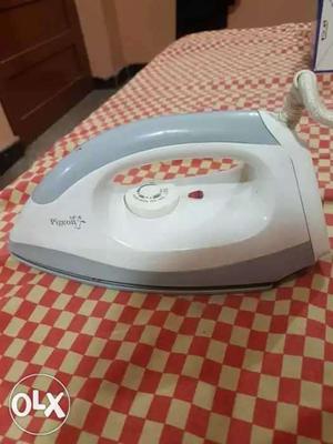 Steam iron in good condition each cost 700