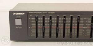 Technics graphic equalizer sh  in mint