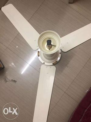 White 3-blade Ceiling Fan