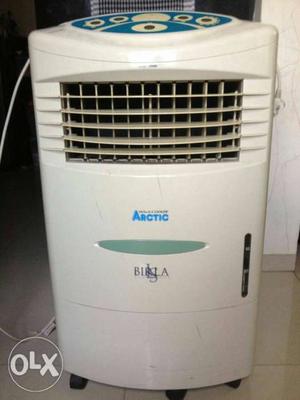 White Arctic Evaporative Air Cooler