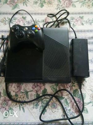 Xbox gb with 1 controller. 6 months used.