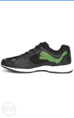 Black-and-green PUMA Running Shoes
