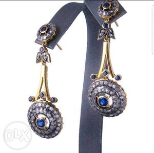 Earring with diamond blue sapphire victorian top