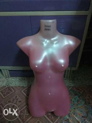 Fixed price want to sell dress materiel dummy at 200rs