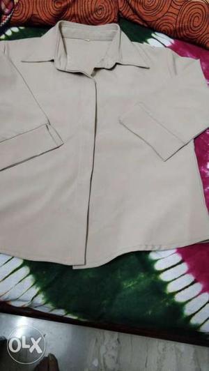 Formal top for sale. good condition. for office