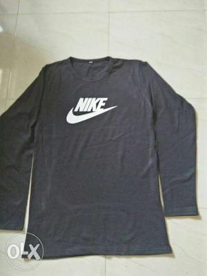 Gray Nike Long-sleeved Shirt