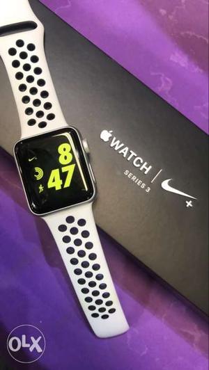 Iwatch Series 3. 38mm. Full Kit 100%condition