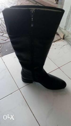 Leather boots for women's sizes available branded
