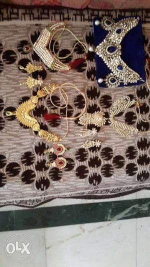 Necklace and earings shining and polished products